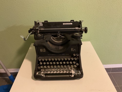 Alte schreibmaschine olivetti - alte,