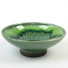 Schale mit Fuß, grün 16 cm Ø, original Japan