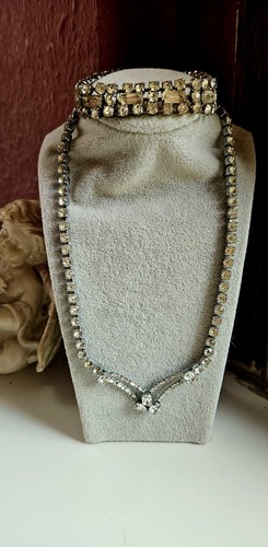 Festschmuck set aus der - aus, art