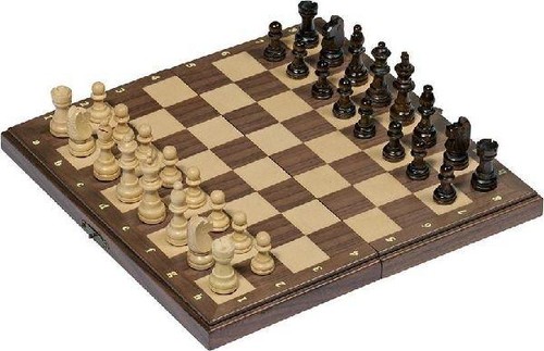Magnetisches schachspiel in - ,