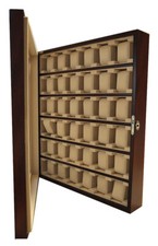 Vitrine für 36 Uhren Farbe