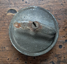 Tankverschluss Tankdeckel für VW Caddy1 Passat 32B Polo 86c Polo1