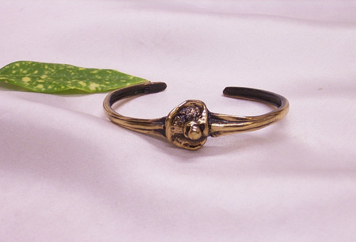 Hannu ikonen bronze armreif - hannu,