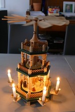 Käthe Wohlfahrt Weihnachtspyramide - Erzgebirge-3 stöckig