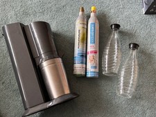 SodaStream Trinkwasser Sprudler mit 2 Glaskaraffen Und 2 Gasflaschen