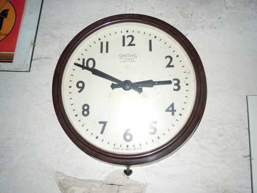 Antike wanduhr bakelit - wanduhr,