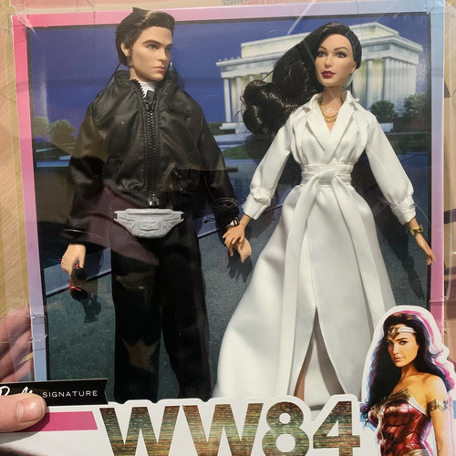 Barbie signature wonder woman - barbie,