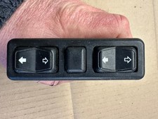 Ford Granada Schalter Fensterheber Fahrerseite vorne mit Sperrknopf 82GG14A132AA