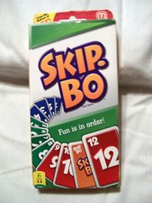 SKIP-BO 2011  MATTEL GAMES