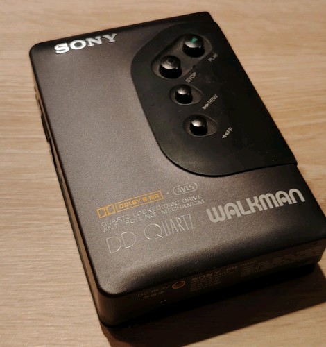 Sony walkman quartz - sony,