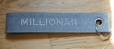 Filz  Schlüsselanhänger Schlüsselband < MILLIONÄR > grau Strasssteine  ca17,5cm 