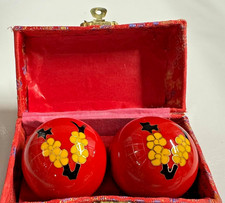 Chinesische Qigong Kugeln zur Meditation, Entspannung und Massage mit Schmuckbox