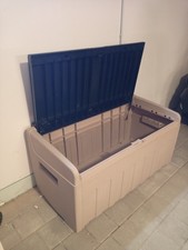 Gerätetruhe für Gartenmöbel, Kinderspielzeug und dergleichen