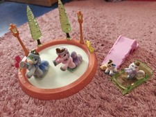 Filly Pferde Schlittschuh Eisbahn Set mit 4 Figuren