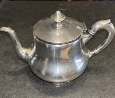 Silberne Teekanne/ Kaffeekanne