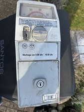 Alte, Doppelseitige Parkuhr