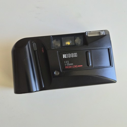 Ricoh 500 point shoot - ricoh, &