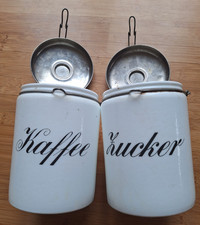 Antik 2 Porzellan Vorratsbehälter mit Metalldeckel Kaffee Zucker um 1900