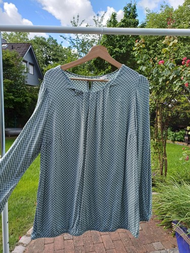 Langarm bluse grün mit - gr.,