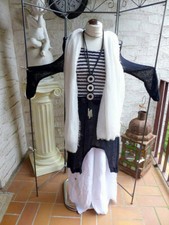 3539 Xadoo Strickkleid schwarz-weiß zipfelig