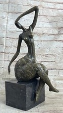 Original Bronze Abstrakte Skulptur Hautfarben Buchse Form Statue Modern Art