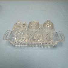 Individuelle Salz & Pfefferstreuer aus Glas mit Gewürztopf und Tablett.    (B51)