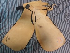 Profi -Schmiedeschürze "con cuero" v. Hufeisen Helm 1x getragen für Fotoshooting