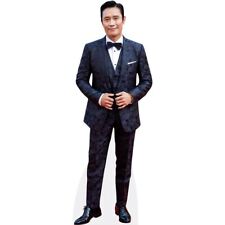 Lee Byung-hun (Suit) Pappaufsteller lebensgross