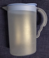 TUPPERWARE — kleines Milchkännchen 300 ml  „junge Welle“