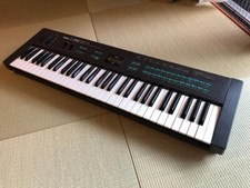 Yamaha DX27 Digital