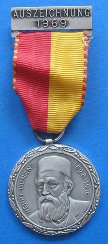 Altes abzeichen rotes kreuz - abzeichen,