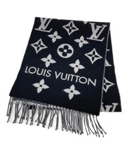 LOUIS VUITTON LV Essential