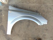Kotflügel vorne rechts Z163 - Lichtsilber OPEL ASTRA H CARAVAN Bj.08