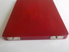 Box / Etui  10 Armbanduhren rot  Leder gebraucht