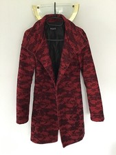 Mantel in Wolloptik rot mit schwarzem Spitzenmuster Made in Italy XS/34-S/36 neu