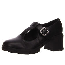 Dockers by Gerli Damen