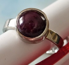 Weissgold 585 Ring mit Sternrubin, Juweliersarbeit