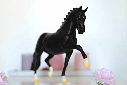 Breyer totilas modellpferd - breyer,