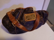 Louis Vuitton Galliera