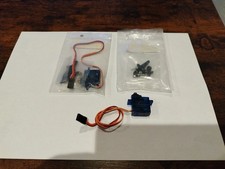 2 Turnigy TGY-50090M Servos Metall Getriebe