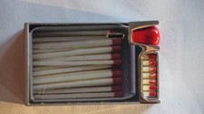 Tolles Feuerzeug von Volcan Fire " Match Box" Streichholztschachtel