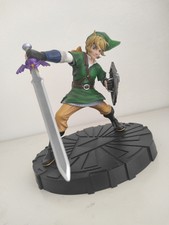 Legend Of Zelda : Link Statue ( Skyward sword ) 