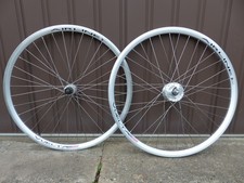 rodi VUELTA AIRLINE 3 622x21 28" Felgen Laufradsatz 100/135mm 9x / NEXUS HB-NX30