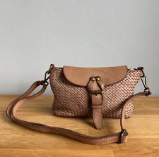 Kleine Handtasche Tasche Braun Cross Over Bag  Italy Damen Leder Flechttasche