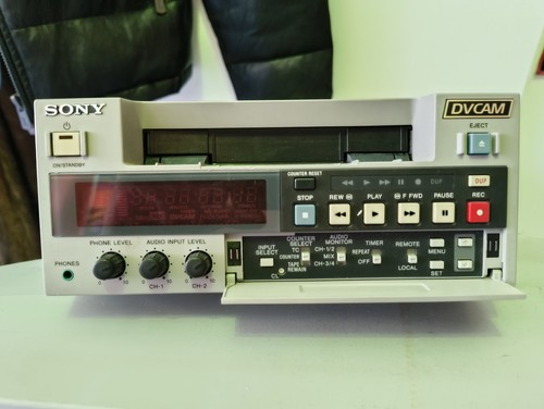 Sony dsr 40p digital video - sony, dsr-40p