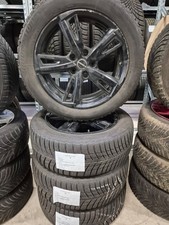 Satz Winterräder auf