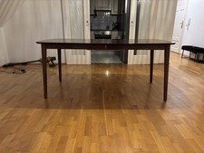 Esstisch - ausziehbar - Nussbaum