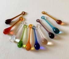 Glastropfen mit Öse