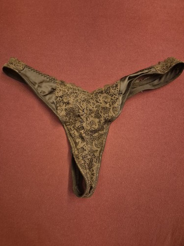 String tanga slip - string,