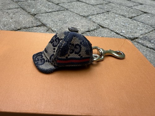 Gucci bag charm - bag, cap